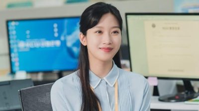 Aktris Moon Ga Young Debut Sebagai Penulis, Perilisan Buku Prosa PATA 6 Maret 2024